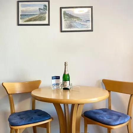 Yachthafenresidenz-wohnung-5102-806 Kuehlungsborn